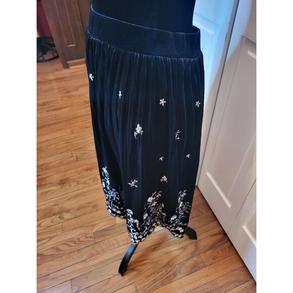 Black Velvet Embroidered  Midi Skirt Dress Barn M Party Glam Whimsygoth Cottage - Picture 7 of 7